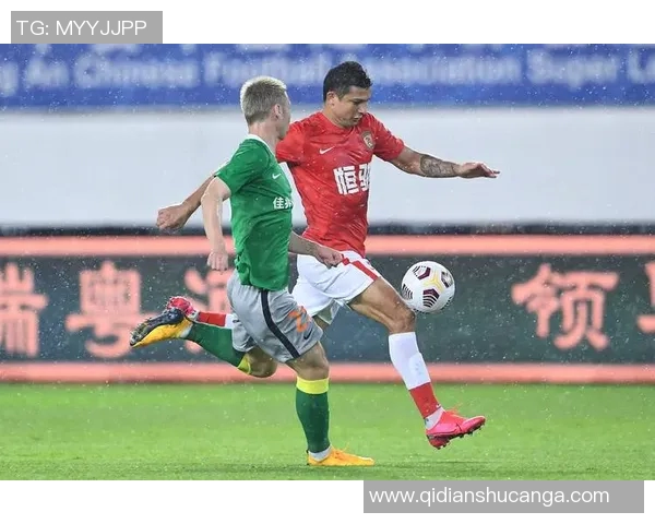 深圳足球队技术实力强劲荣登全国第四名引发关注