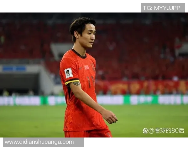 大陆香港足球明星的崛起与发展探索足球文化的交融与未来潜力